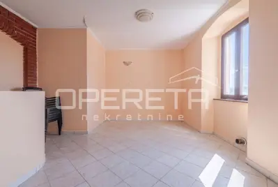 Wohnung in Buje, ruhige Lage und Blick auf die Stadt - 7