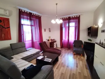 Wohnung 93 m², Pula Centar - geräumige Familienwohnung