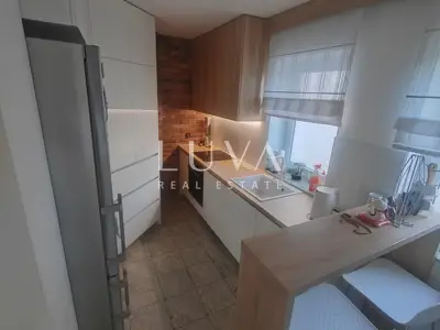 Villa 300 m², Josipovac - ruhige Sackgasse - 12