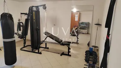 Villa 300 m², Josipovac - ruhige Sackgasse - 19
