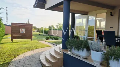 Villa 300 m², Josipovac - ruhige Sackgasse - 3
