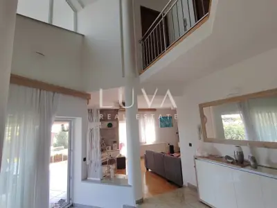 Villa 300 m², Josipovac - ruhige Sackgasse - 6