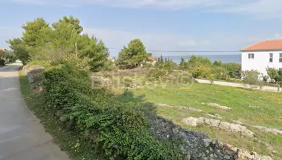 Građevinsko zemljište 1.048 m², Dobropoljana - drugi red do mora