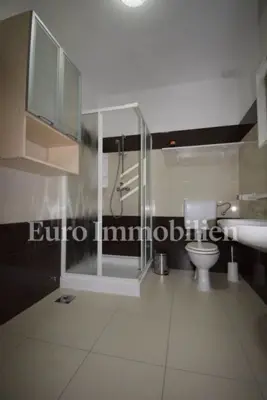 House 280 m², Murter - 4 apartments and garden - 16