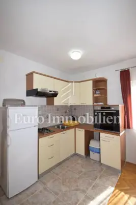 House 280 m², Murter - 4 apartments and garden - 2