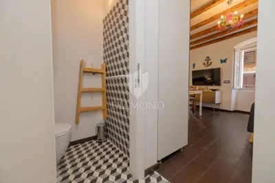 Studio apartment 28 m², Rovinj center, sea view - 8