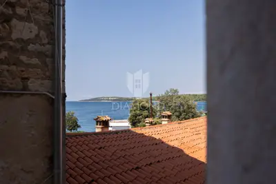 Studio apartment 28 m², Rovinj center, sea view - 17