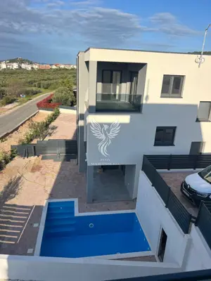 Dvojna kuća, Vodice, pogled na more i bazen - 3