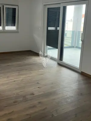 Dvojna kuća, Vodice, pogled na more i bazen - 12