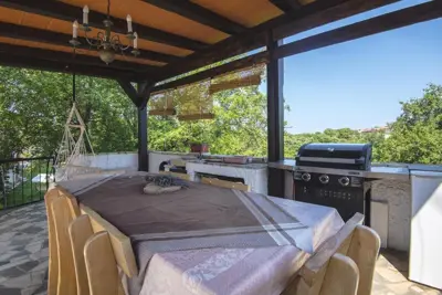 Steinhaus 101 m², Svetvinčenat, Pool und Terrasse - 7