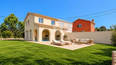 Kuća 150 m², Bale - privatni bazen i okućnica - 2