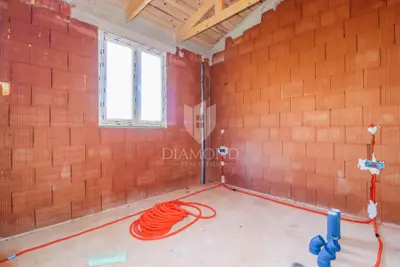 Kuća 150 m², Bale - privatni bazen i okućnica - 12