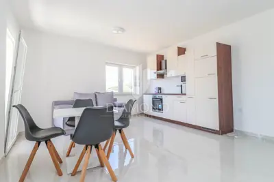 Medulin, fully renovated house with a spacious yard - 3