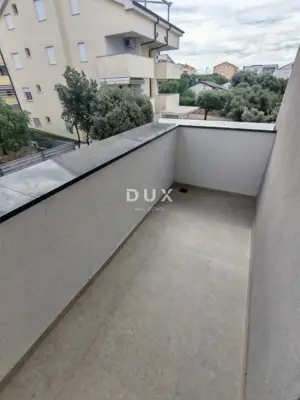 Apartment 73.6 m², Mandre - 2 bedrooms, terrace with sea view - 10