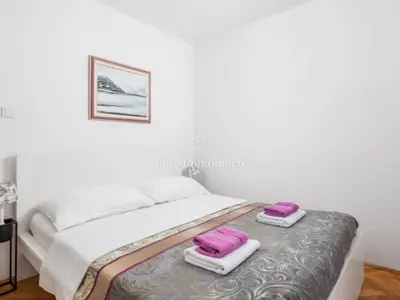 Kuća 250 m², Krk - bazen i pogled na more - 19