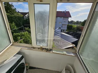 Stan 100 m², Ravnice - renoviran i svijetao - 19