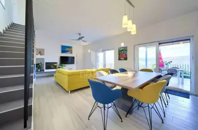 Villa 127 m², Vrbnik auf der Insel Krk, Meerblick - 4