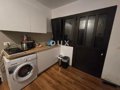 Haus 1.369 m², Poreč - großes Grundstück und Meeresnähe - 11
