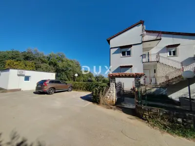 Haus 1.369 m², Poreč - großes Grundstück und Meeresnähe - 2