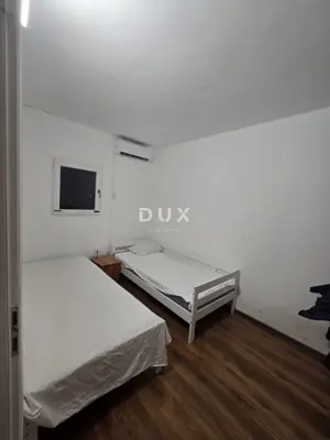 Haus 1.369 m², Poreč - großes Grundstück und Meeresnähe - 13