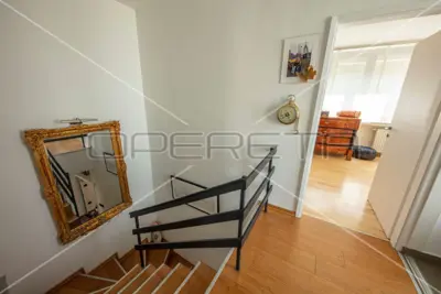 Haus 201 m², Medveščak - neu adaptiert und auf drei Etagen verteilt - 6