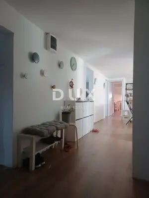 Stan 100 m², Opatija - Centar, pogled na more i balkon - 13