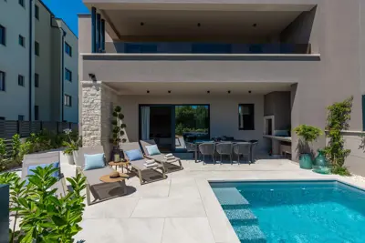 House 145 m², Vabriga - heated pool and 800 m from the sea