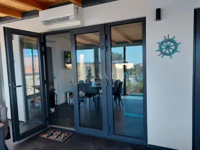 Mobilna kućica 80 m², Mali Lošinj - zatvorena terasa - 3