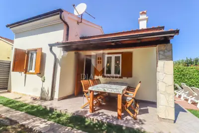 Wunderschoenes eingeschossiges Haus mit Pool - perfektes Zuhause fuer ein ruhiges Leben - 2