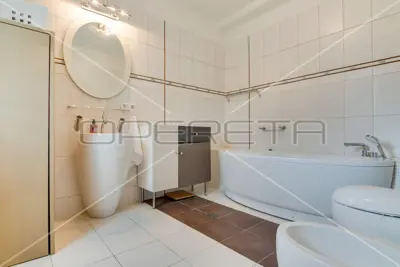 Wohnung 189 m², Maksimir - in der Nähe des Maksimir-Waldes, Garage - 11