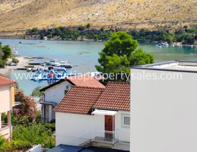 Apartment 55 m², Šibenik - Meerblick und Strand 60 m