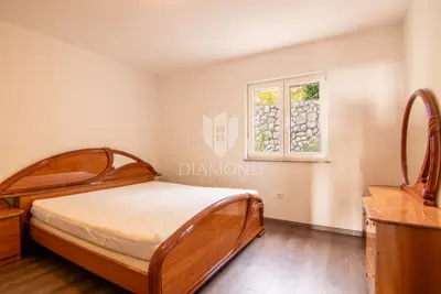 Apartment 132 m², Srdoči, Rijeka - yard and 4 parking spaces - 9