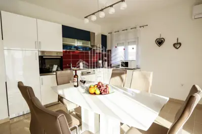 ZADAR, Trosoban stan za dugoročan najam, 93 m² - 5