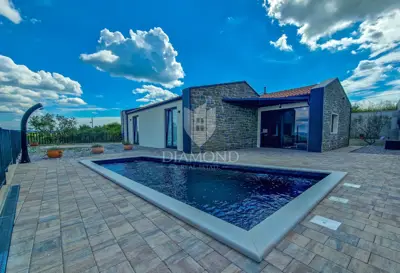 Haus 145 m², Grožnjan - Pool und atemberaubender Panoramablick - 20