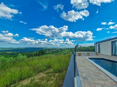 Haus 145 m², Grožnjan - Pool und atemberaubender Panoramablick - 3