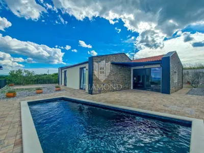 Haus 145 m², Grožnjan - Pool und atemberaubender Panoramablick - 18