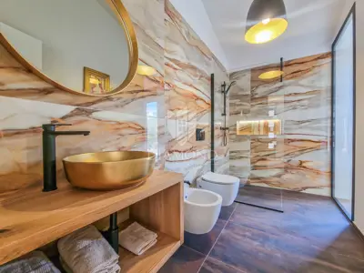 Haus 145 m², Grožnjan - Pool und atemberaubender Panoramablick - 9