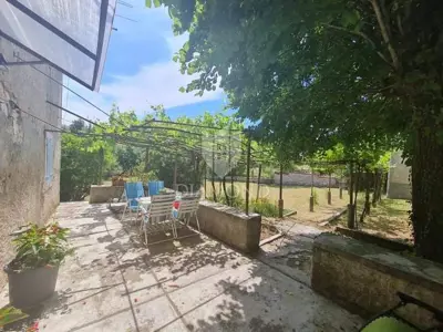 Steinhaus 110 m², Labin - Ortszentrum und großes Grundstück - 3