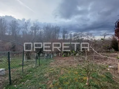 Land 827 m², Donja Lomnica - building plot and house on the parcel
