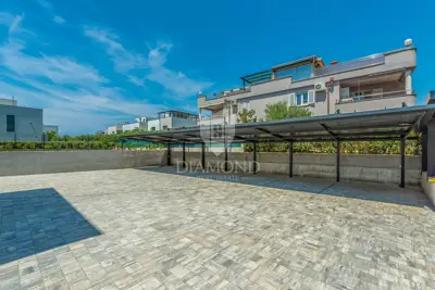 Apartment 95 m², Novigrad - covered terrace and summer kitchen - 10