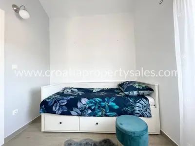 Apartment, Šolta, 90 m², 3-room, 195 000 € - 8