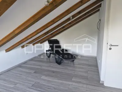 Stan 127 m², Lumbarda, pogled na uvalu i more - 12