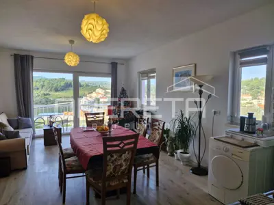 Stan 127 m², Lumbarda, pogled na uvalu i more - 2
