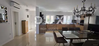 Villa 236 m², Rovinj - Pool und zusätzliche Wohnung - 9