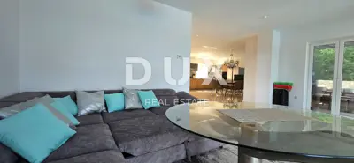 Villa 236 m², Rovinj - Pool und zusätzliche Wohnung - 18