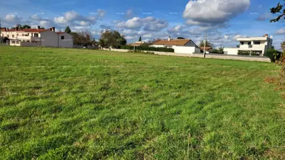 Building plot 940 m², Loborika - two access roads - 5