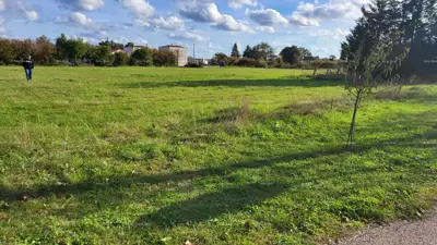 Building plot 940 m², Loborika - two access roads - 4