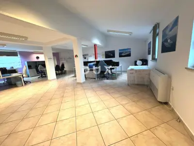 ISTRIA, PULA - Commercial space in Kaštanjer 150 m² - 2