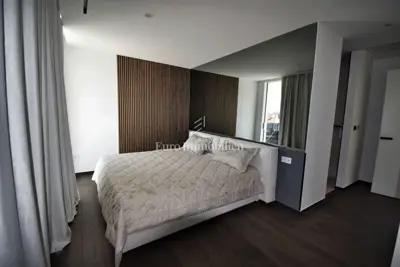 Vila 430 m², Vodice - bazen i pogled na more - 15