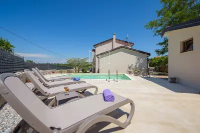Vila 140 m², Poreč - mirna lokacija blizu mora - 2